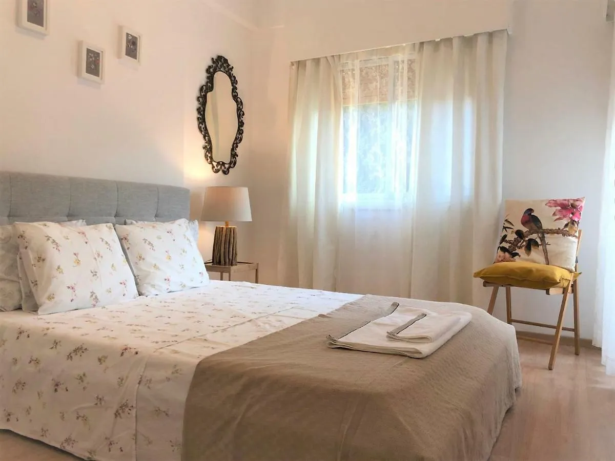 Cozy Holiday Apartment In Larnaca Near Foinikoudes Cypr